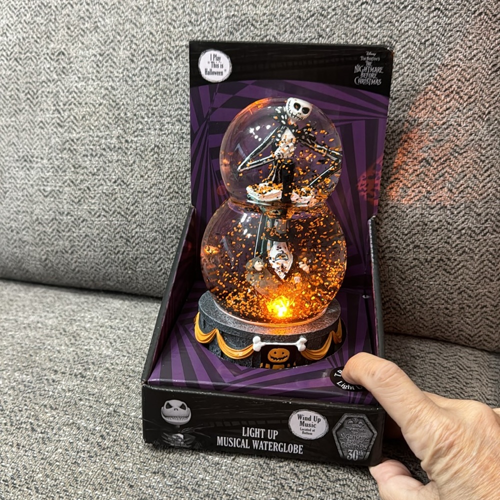 Disney Tim Burton’s The Nightmare Before Christmas Light Up Musical Waterglobe